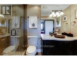 Office - 345 Rushbrook Drive, Newmarket, ON L3X2B9 Photo 8