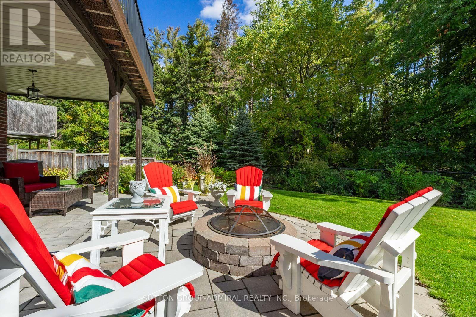 55 Maverick Crescent, Vaughan, ON photo 3