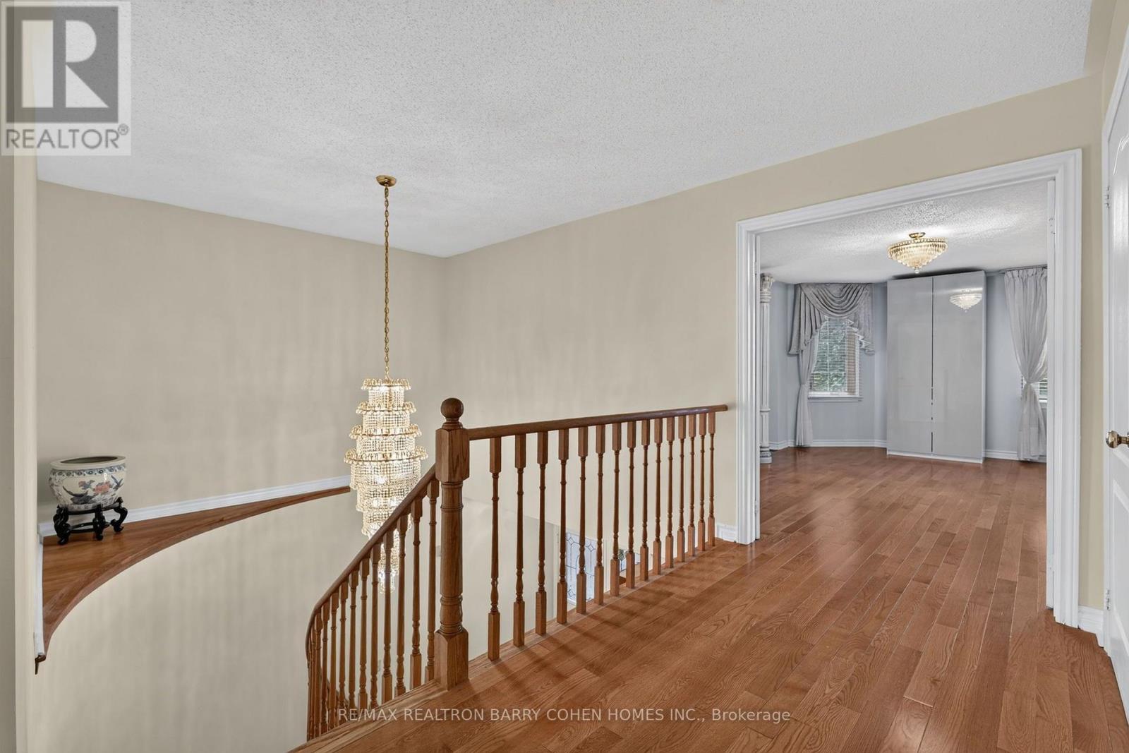 50 Oakhurst Drive, Vaughan, ON photo 9