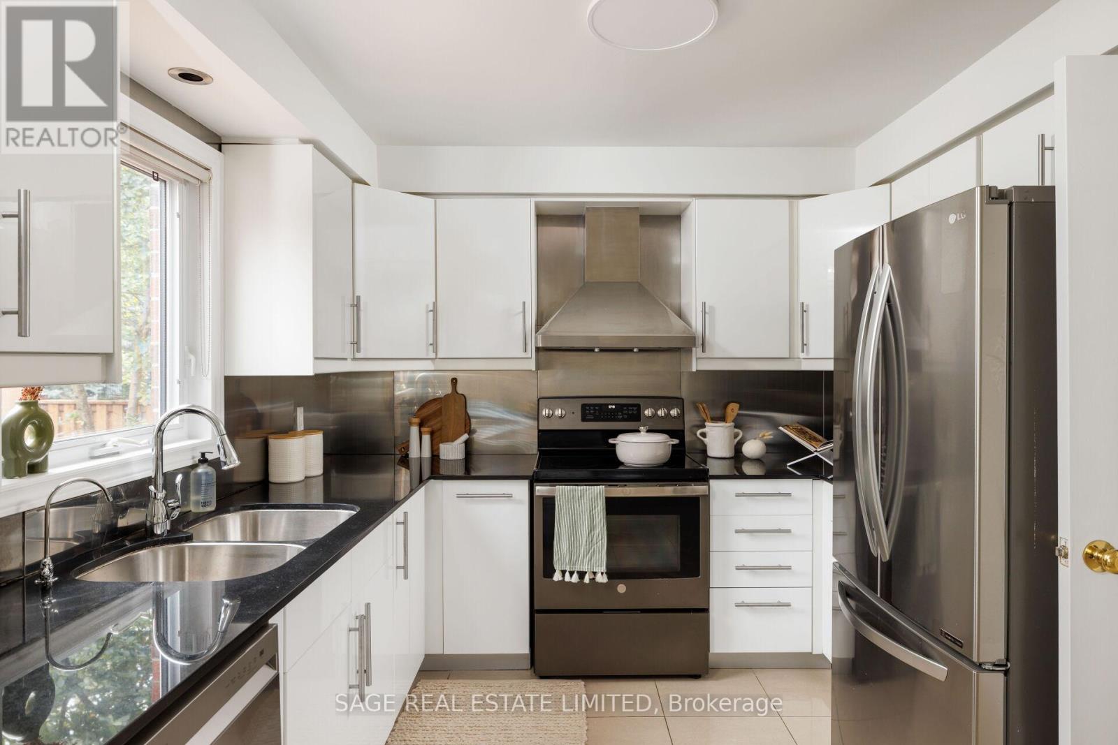 19 Cummings Court, Markham, ON photo 15