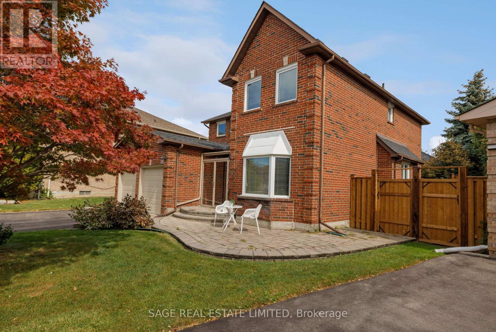 19 Cummings Court, Markham, ON photo 3