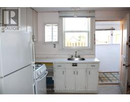 203 Fairview Avenue, Toronto, ON M6P3A6 Photo 14