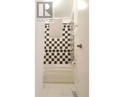 203 Fairview Avenue, Toronto, ON M6P3A6 Photo 17