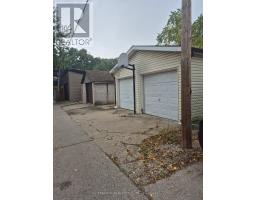 203 Fairview Avenue, Toronto, ON M6P3A6 Photo 29