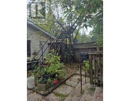 203 Fairview Avenue, Toronto, ON M6P3A6 Photo 32