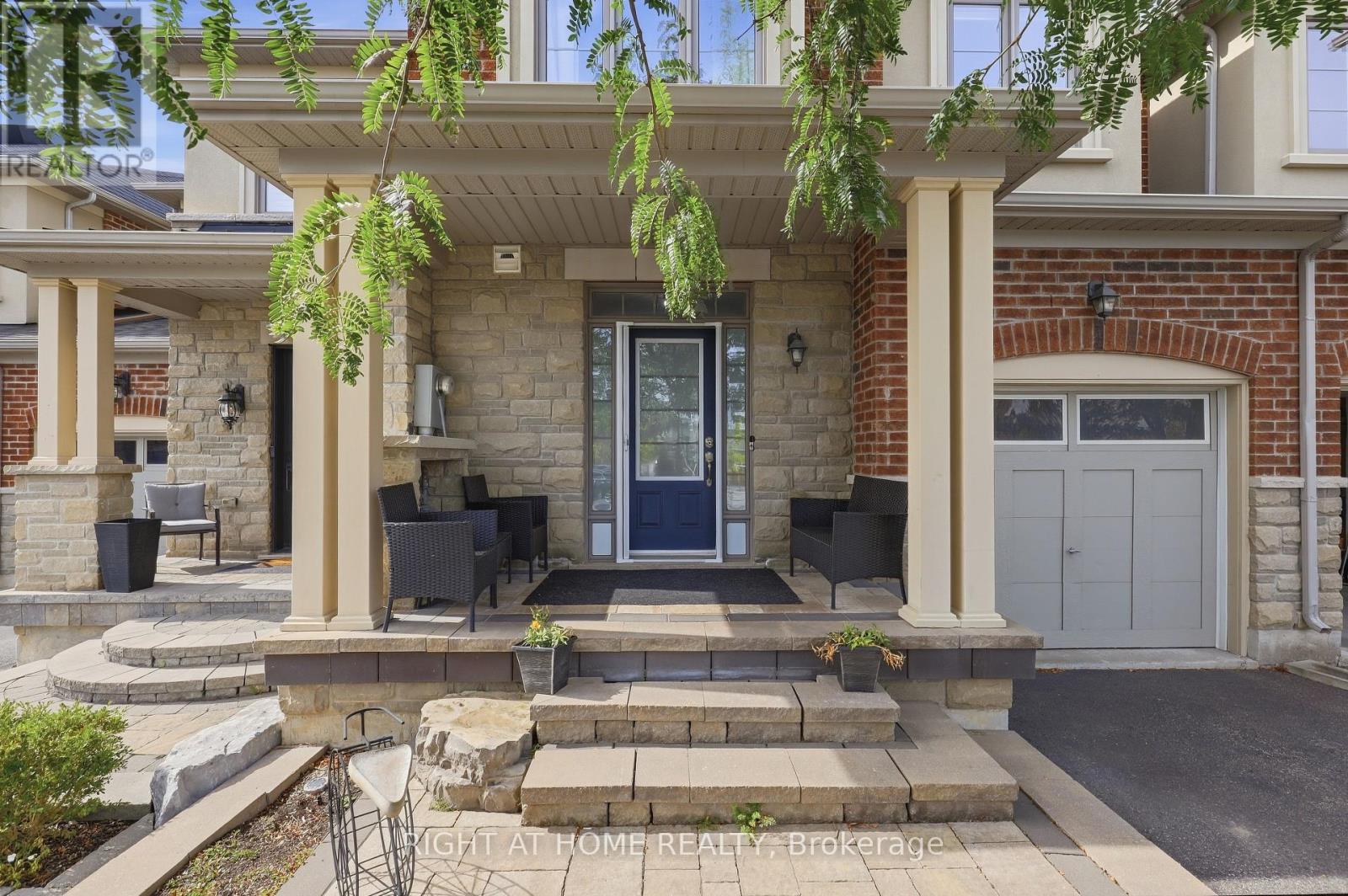 43 DIAMOND LEAF LANE - 2