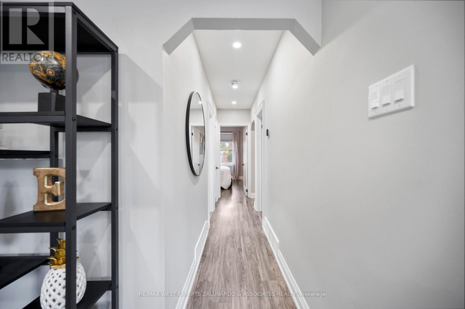 56 ROXALINE STREET - 15