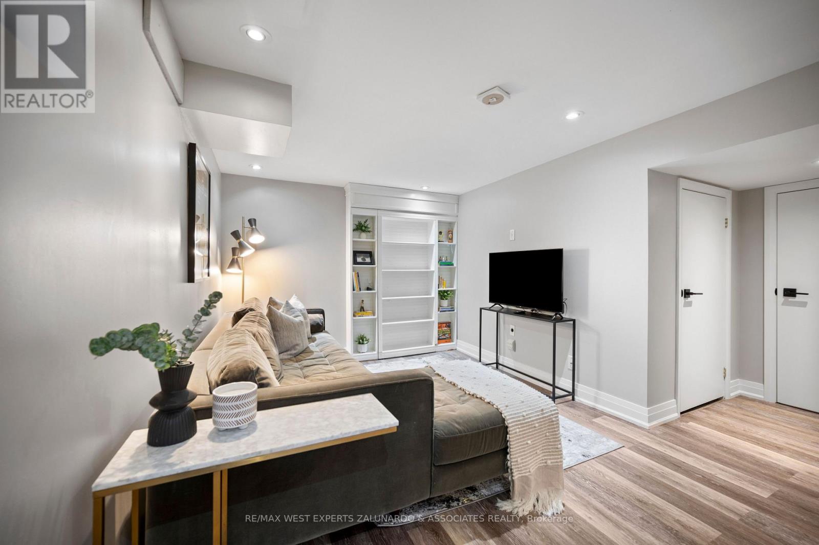 56 Roxaline Street, Toronto, ON photo 37