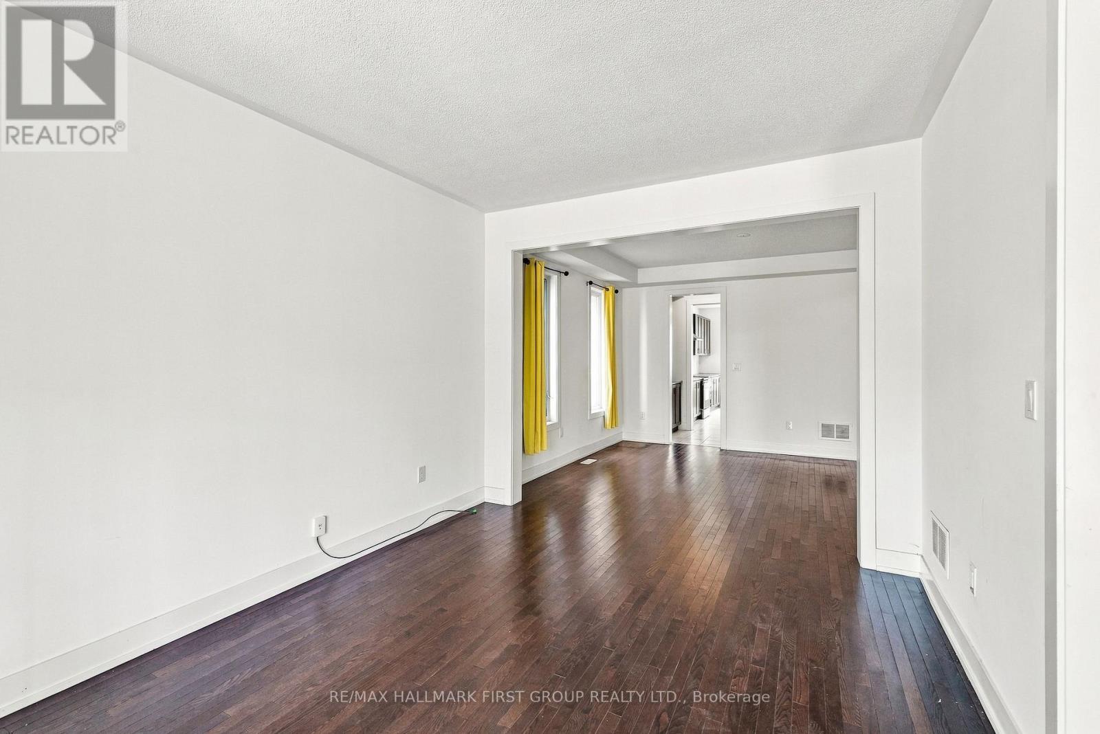 17 Micklefield Avenue — photo 4