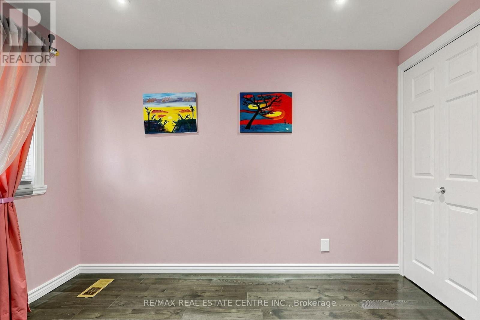 1 HAWKINS COURT - Image 25