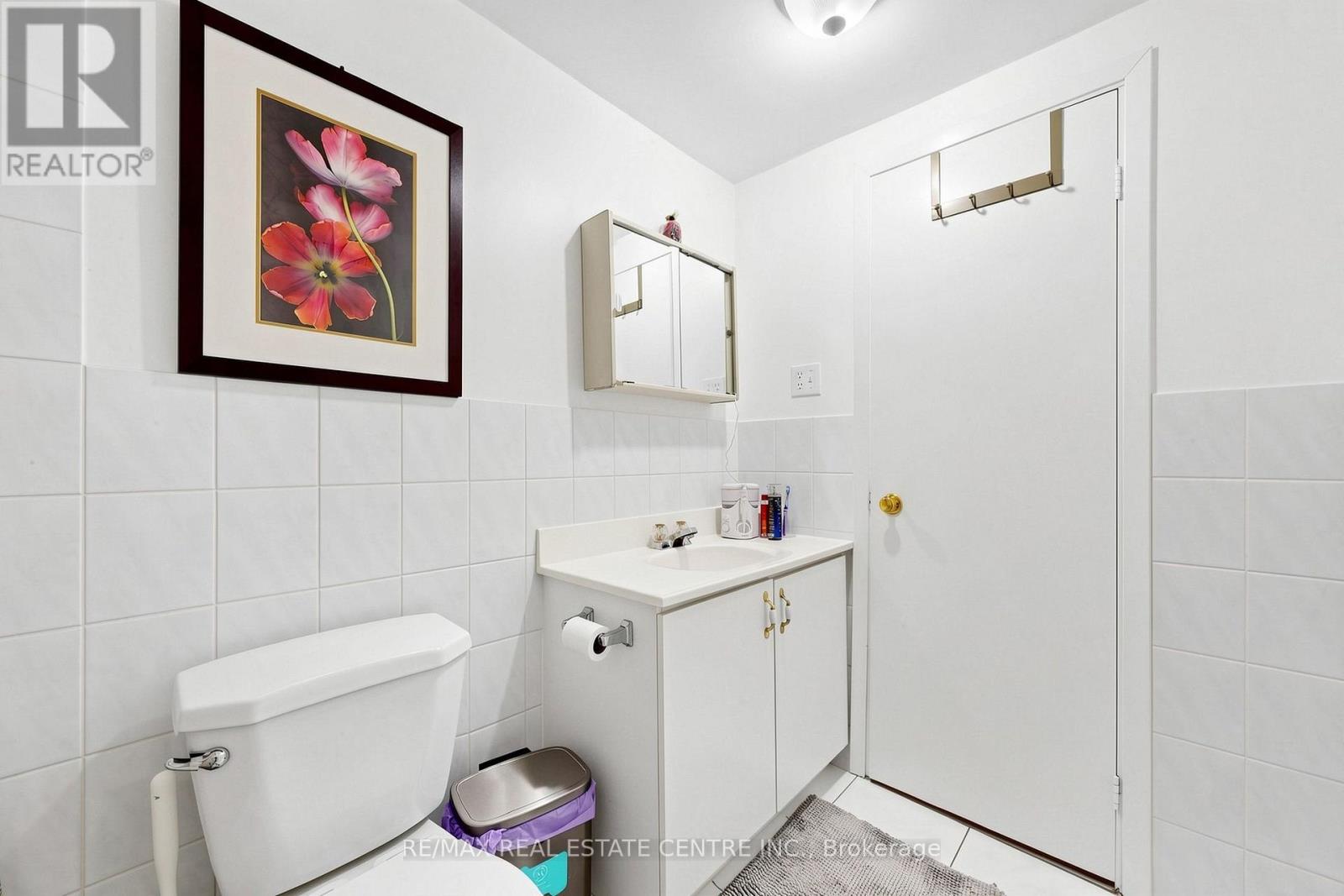 1 HAWKINS COURT - Image 33