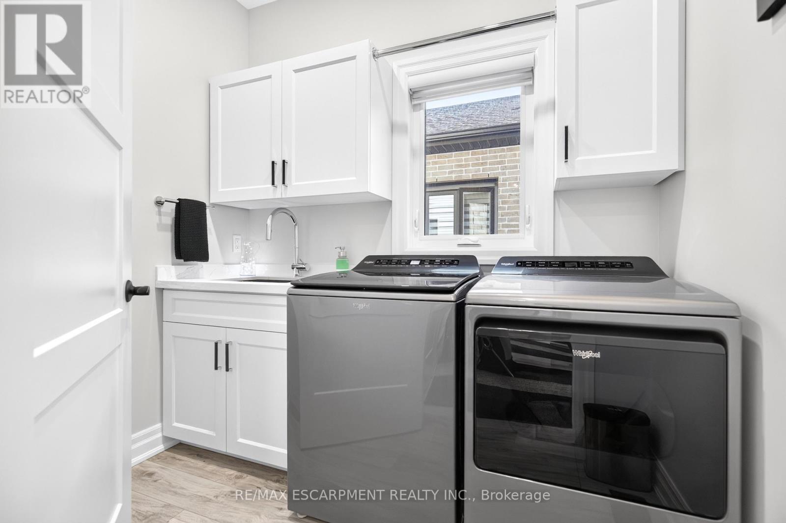 4237 MANSON LANE - 7