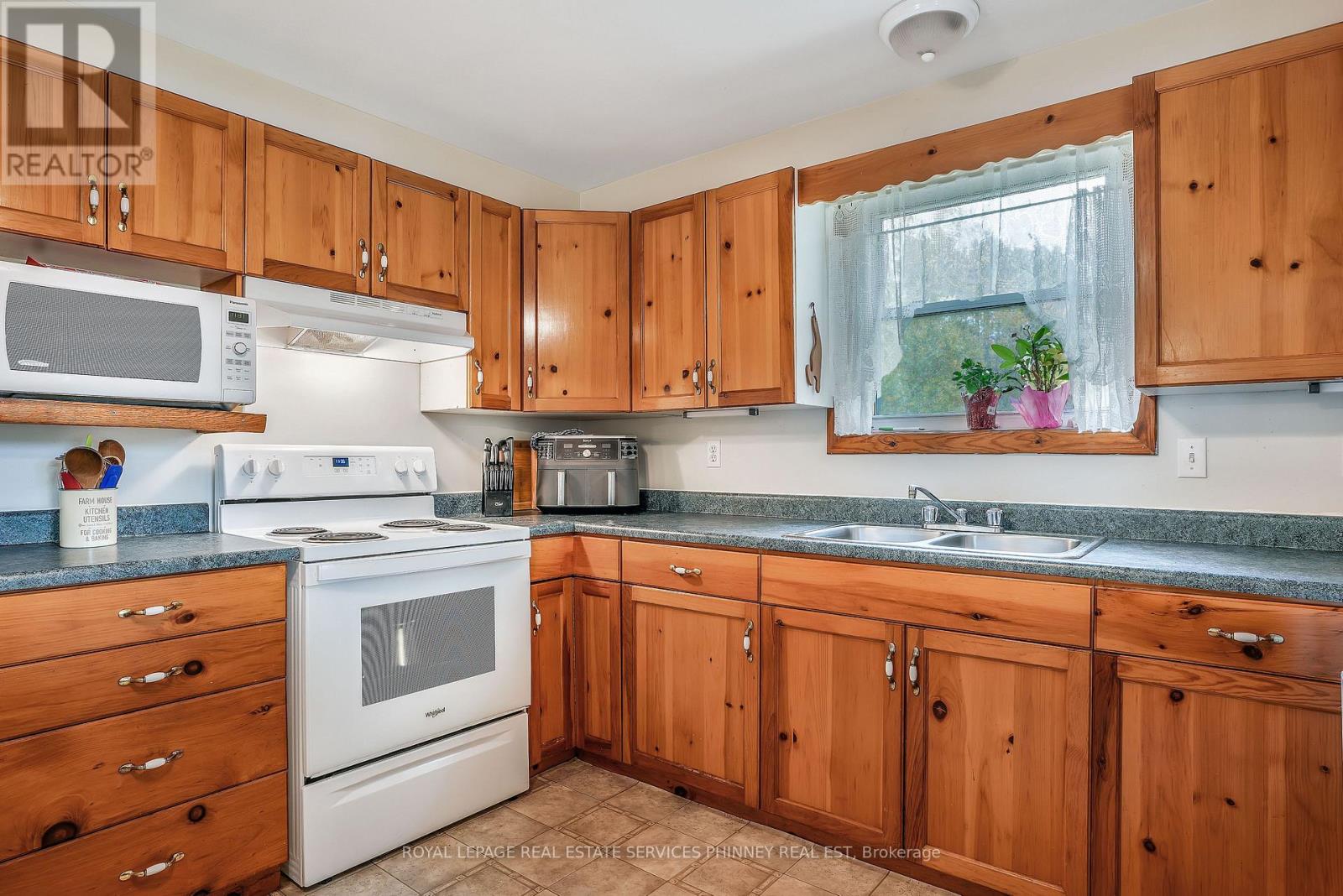 5073 Weslemkoon Lake Road, Tudor and Cashel, ON photo 11
