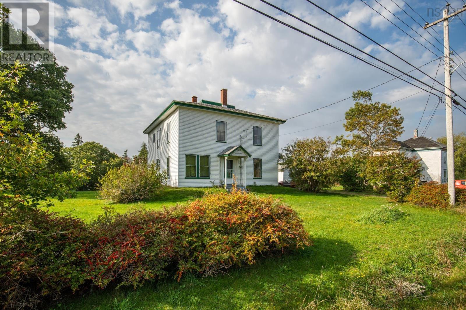 212 Highway 203 - Image 3
