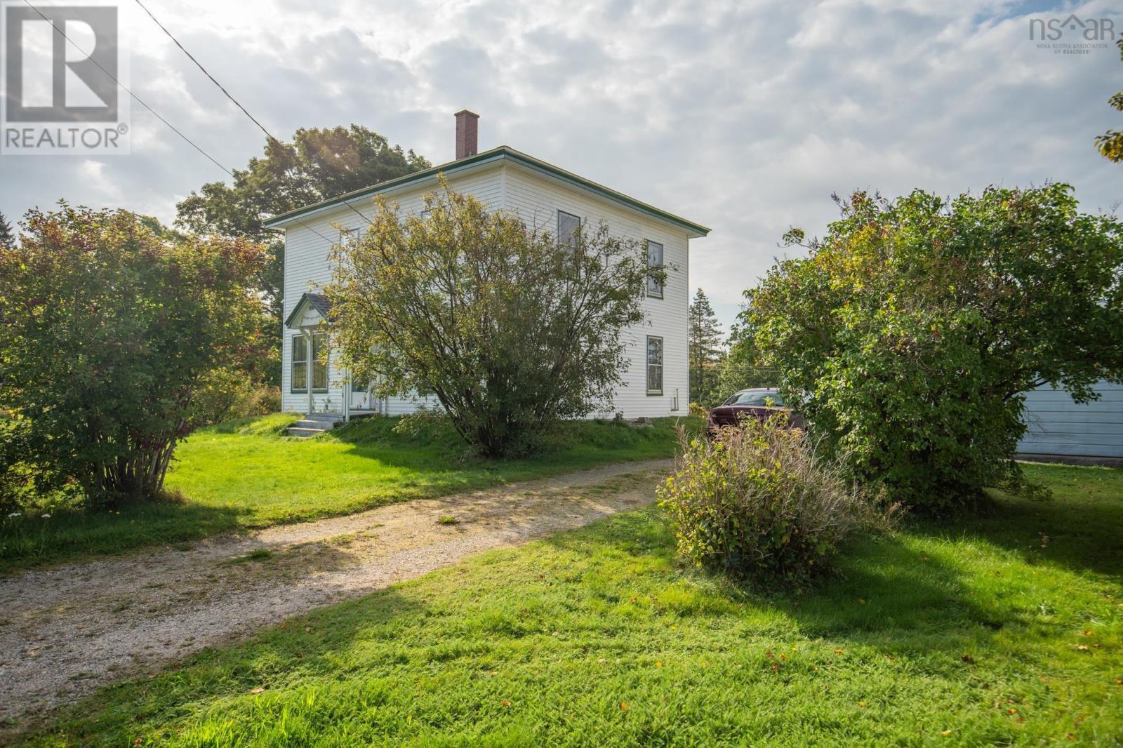 212 Highway 203 - 4