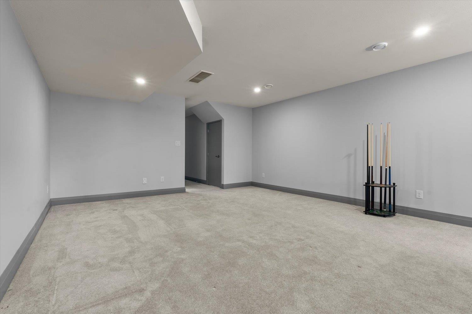 Photo of 3 32955 MILL LAKE ROAD 32