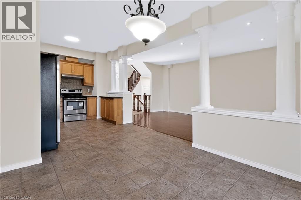 488 Stonehenge Drive — photo 18