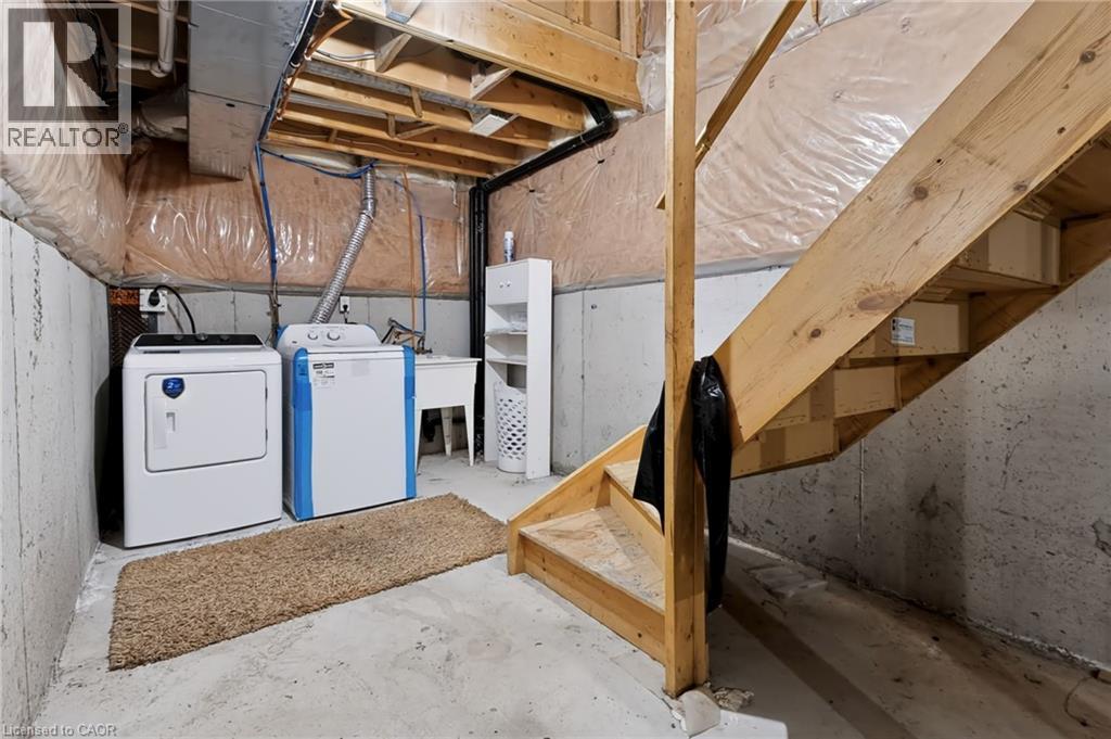 488 Stonehenge Drive — photo 30