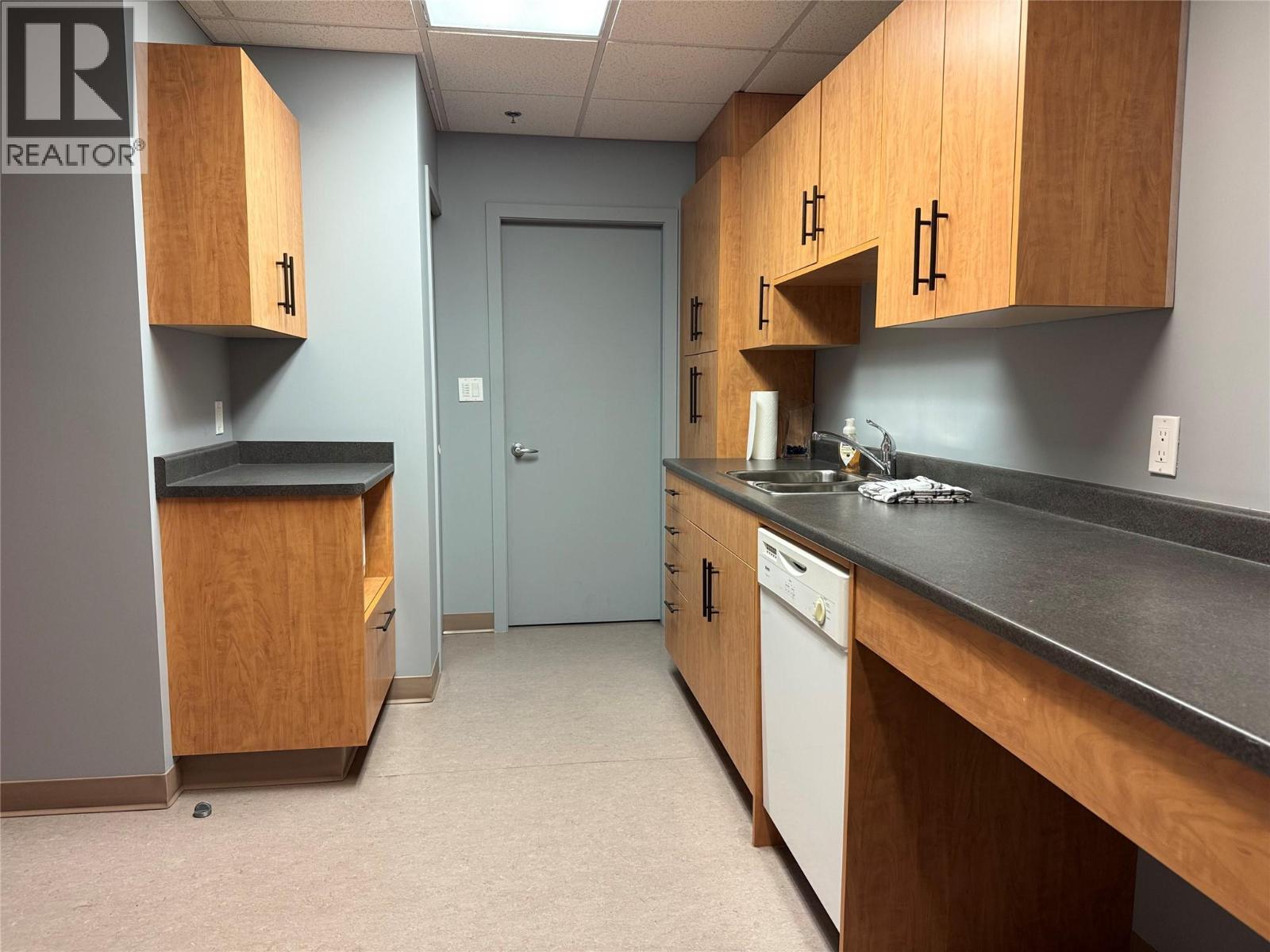13615 Victoria Road N Unit# 104, Summerland