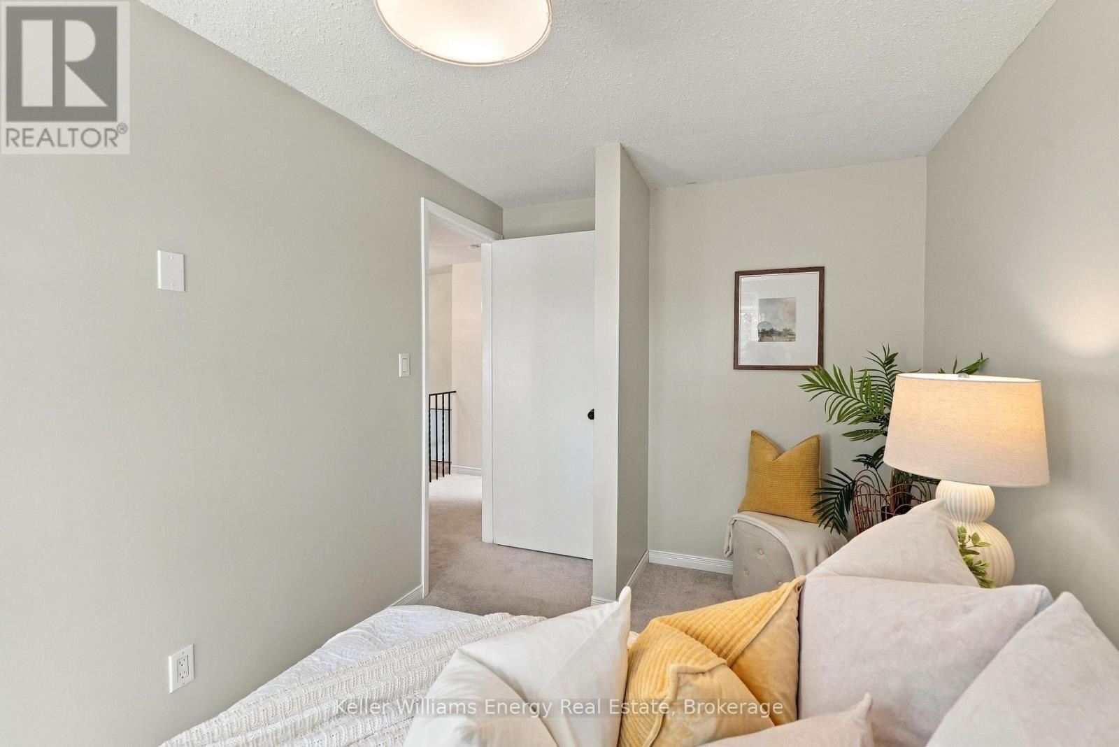 6 Overbank Drive, Oshawa, ON photo 27