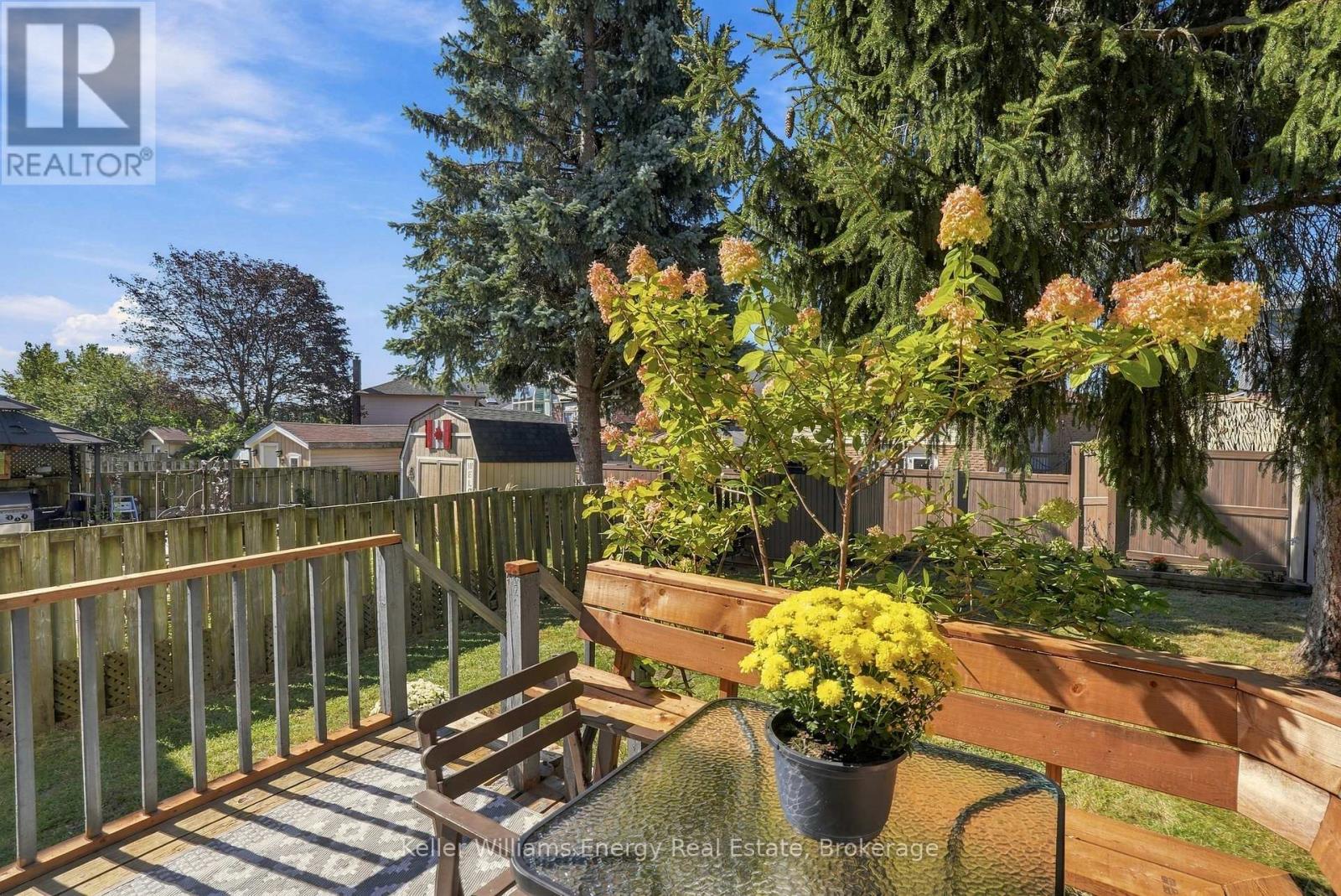 6 Overbank Drive, Oshawa, ON photo 42