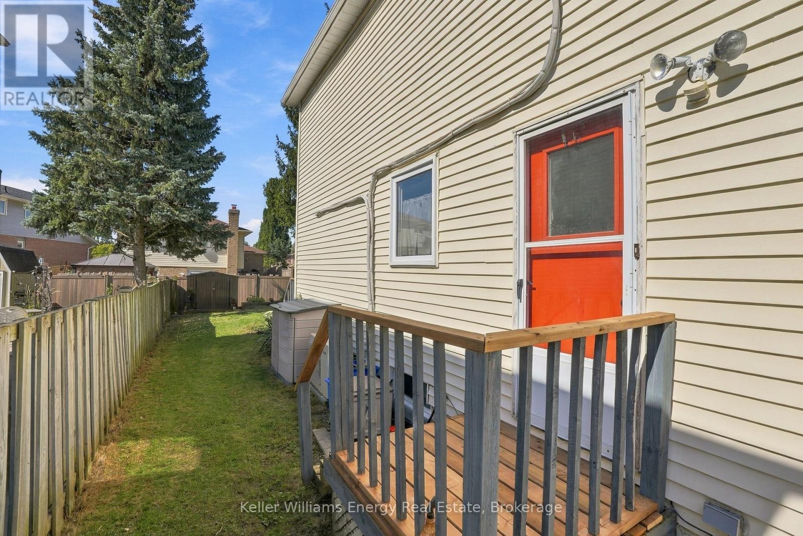 6 Overbank Drive, Oshawa, ON photo 45