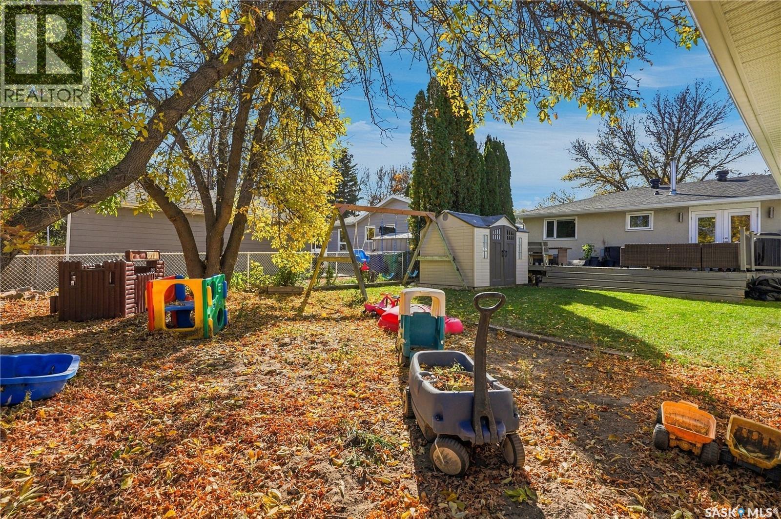 158 Smallwood CRESCENT - 48