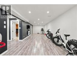 158 Smallwood Crescent, Saskatoon, SK S7L4Z6 Photo 32