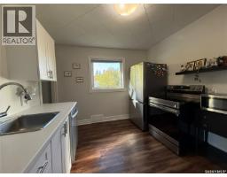 190 Victoria Avenue, Yorkton, SK S3N1T1 Photo 8