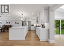 Sitting room - 81 Flanders Drive, Waterdown, ON L8B0G6 Photo 8
