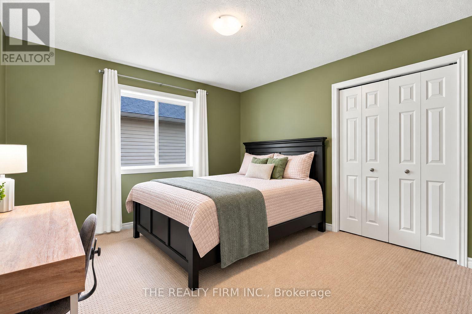 884 REEVES AVENUE - Image 31