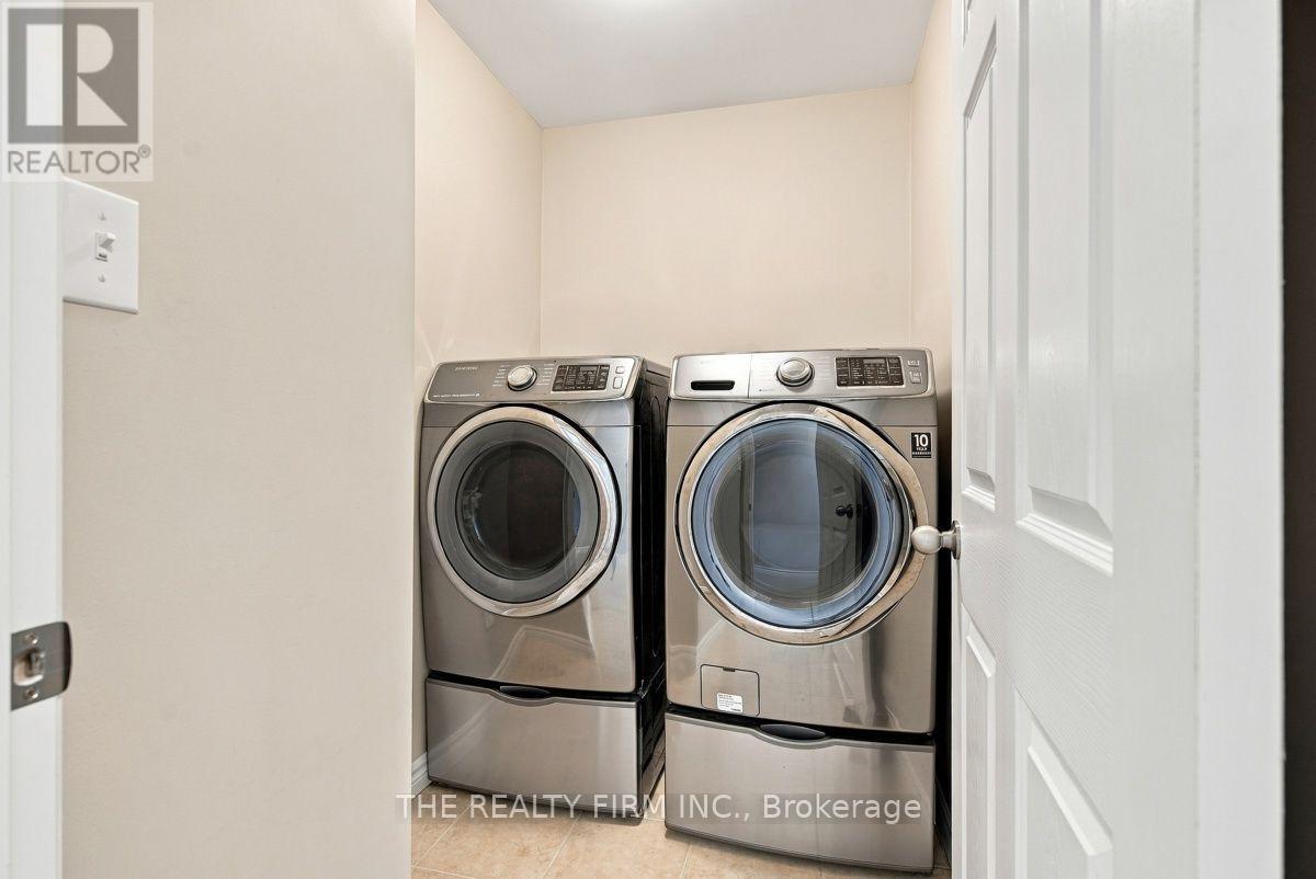884 REEVES AVENUE - Image 37