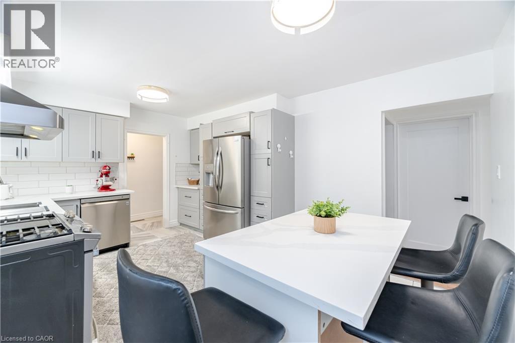 297 MOHAWK Road W - 10