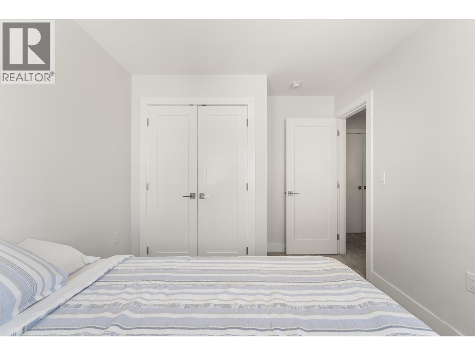 Photo of 34 5377 8A AVENUE 29