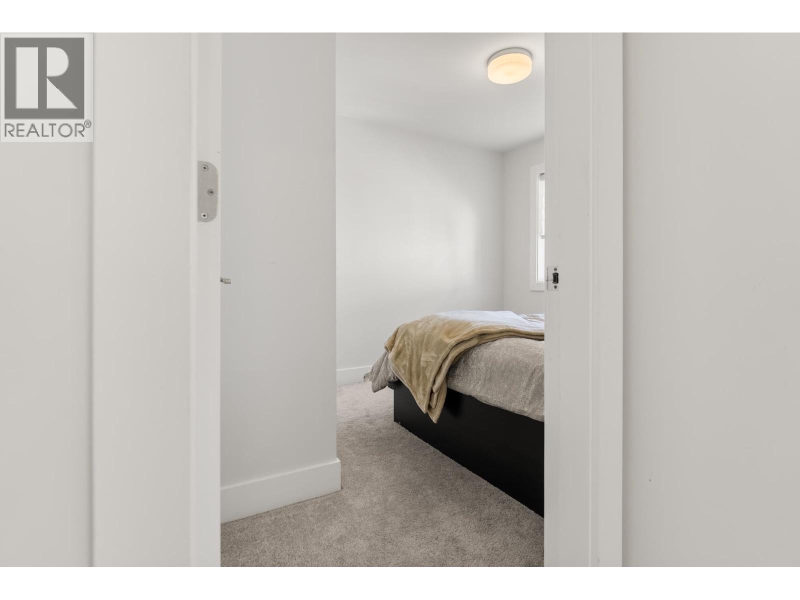 Photo of 34 5377 8A AVENUE 31