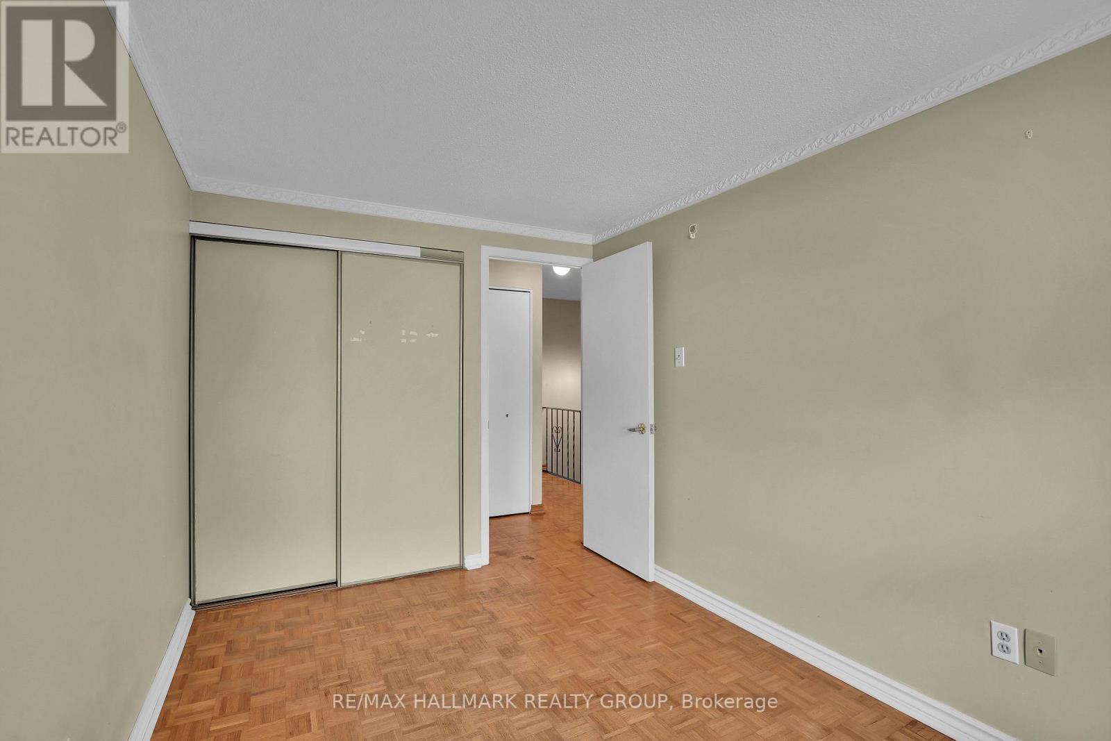 924 DYNES ROAD - Image 9