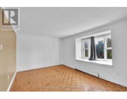 924 Dynes Road, Ottawa, ON K2C0G8 Photo 12