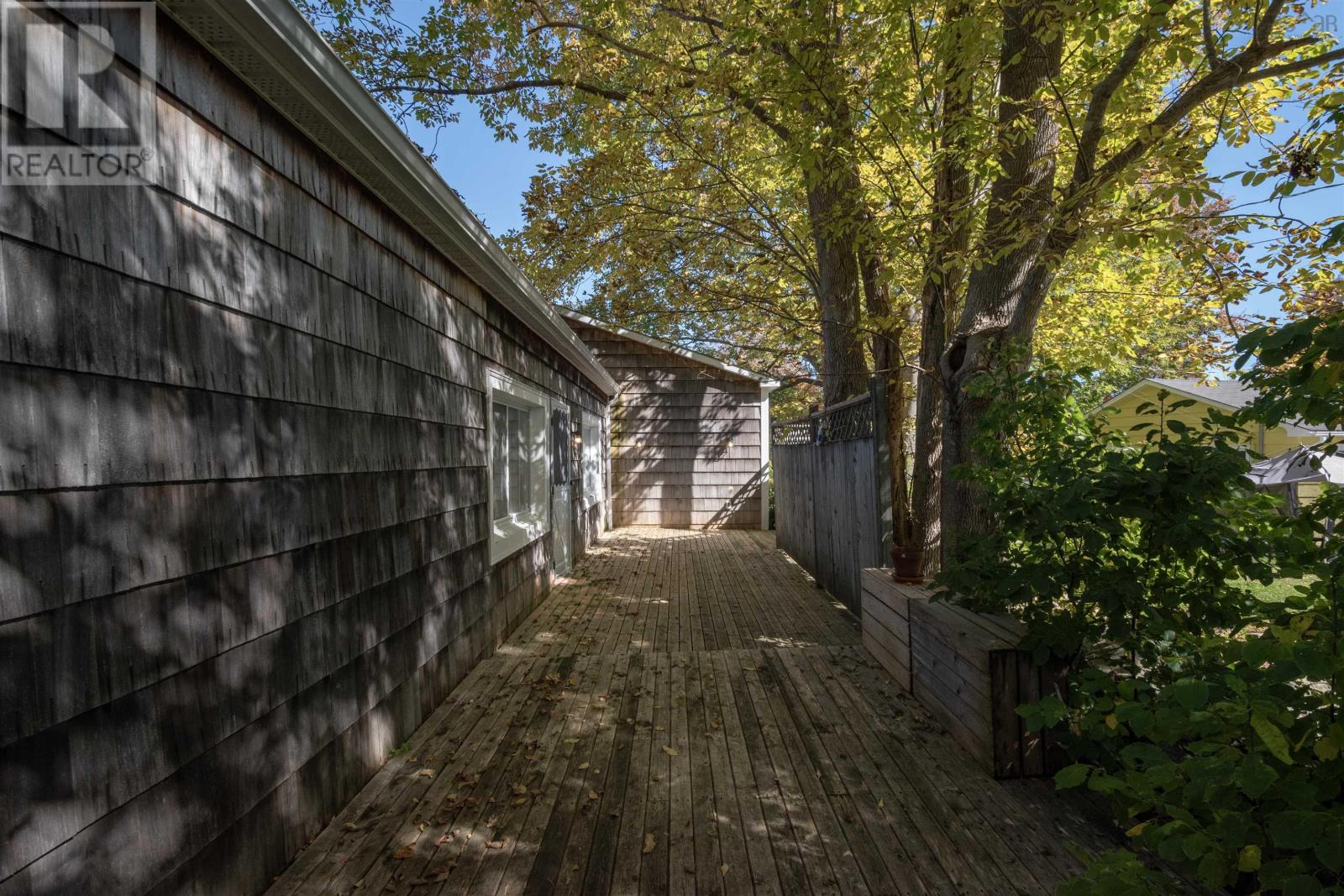 86 West Street - Image 19