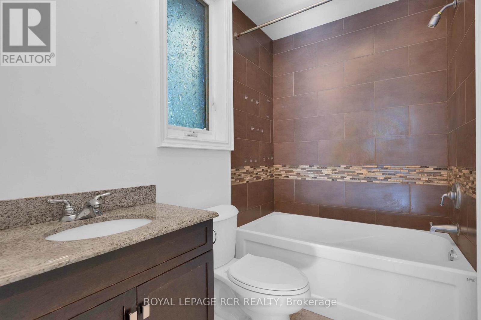 986 15th Sideroad — photo 18