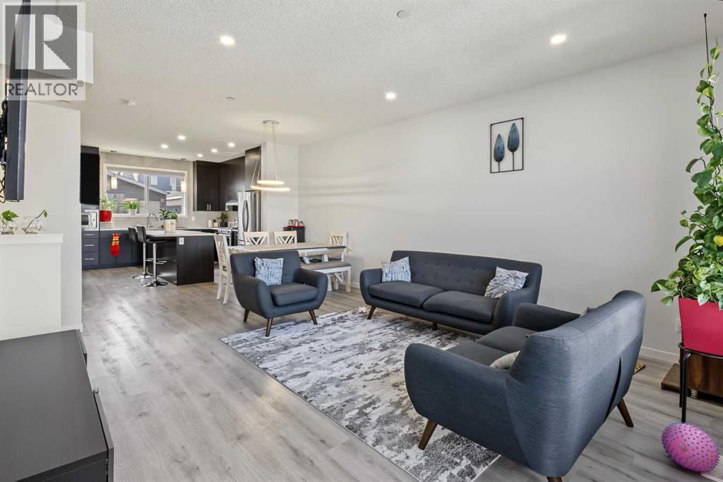 16 Howse Crescent NE - 4