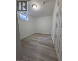 264 Holbeach Court Unit# Lower, Waterloo, ON N2J4Y7 Photo 11