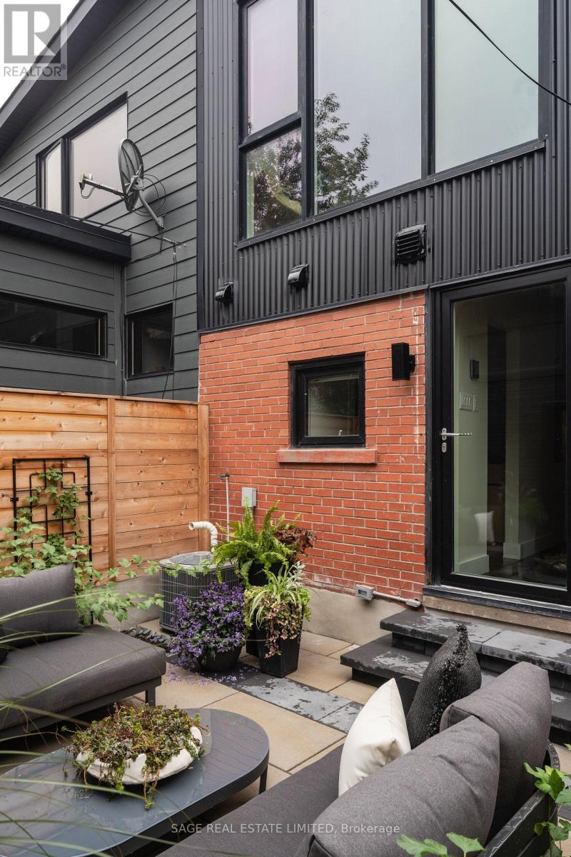 15 Crocker Avenue, Toronto, ON photo 42