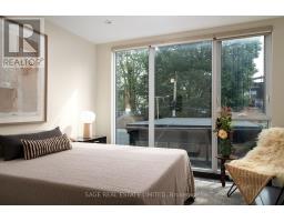 15 Crocker Avenue, Toronto, ON M6J1K7 Photo 16