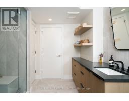 15 Crocker Avenue, Toronto, ON M6J1K7 Photo 35