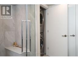 15 Crocker Avenue, Toronto, ON M6J1K7 Photo 36