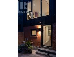 15 Crocker Avenue, Toronto, ON M6J1K7 Photo 39
