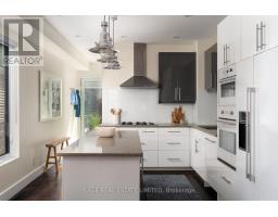 15 Crocker Avenue, Toronto, ON M6J1K7 Photo 7
