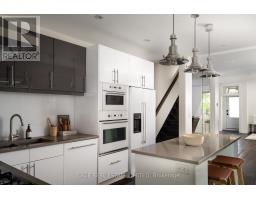 15 Crocker Avenue, Toronto, ON M6J1K7 Photo 9