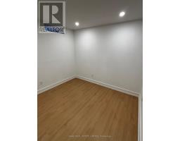 Walk Out - 22 Austin Terrace, Toronto, ON M5R1X9 Photo 10
