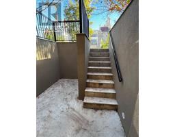 Walk Out - 22 Austin Terrace, Toronto, ON M5R1X9 Photo 16